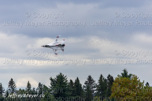USAF Thunderbirds command the skies at Aero Gatineau, 2024 
