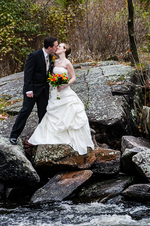 ottawa-wedding-photographer-portraits-next-to-river.jpg